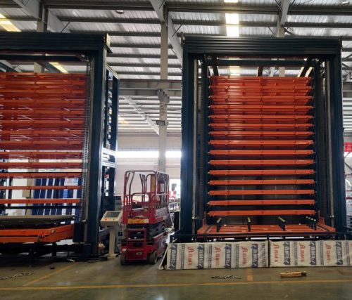 Loading/unloading system for fiber laser