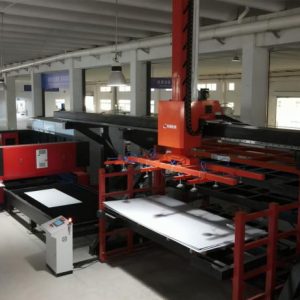 Automatic sheet metal loading and unloading system