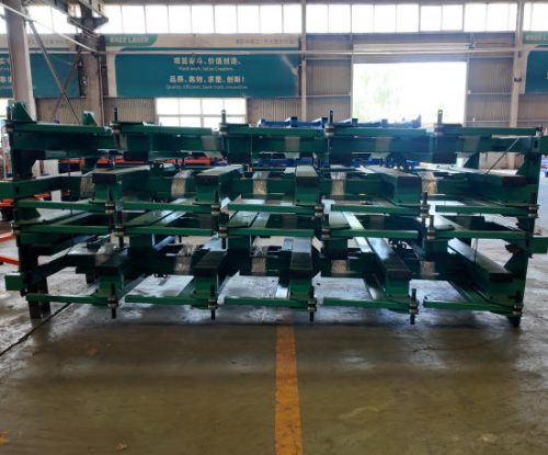 Roll Out Honeycomb pipe racks
