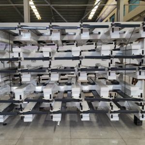 Electric Telescopic Cantilever Rack For Pipe Storage Roll Out Cantilever Racking