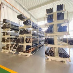 Electric telescopic cantilever profile shelf