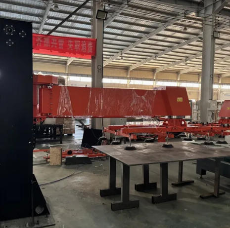 Sheet metal manipulator lifting equipment