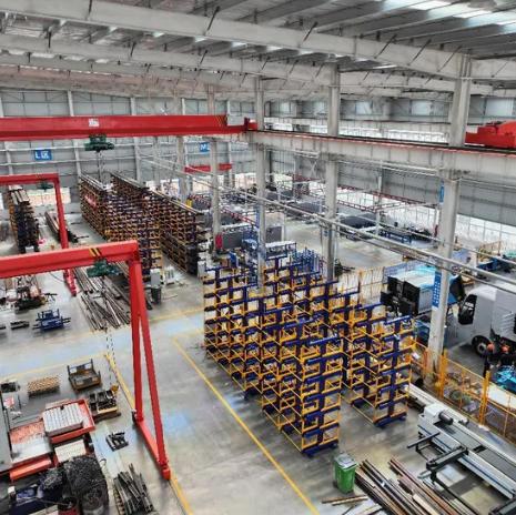 Industrial Steel Sheet Shelving & Long Pipe Storage Rack | Up to 5 Tons/Layer Capacity