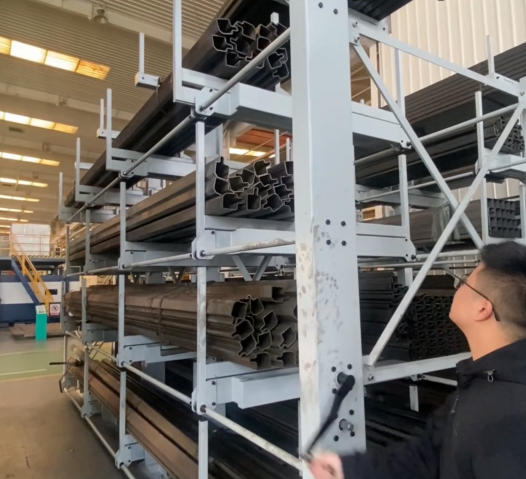 Heavy duty warehouse cantilever racking systems for Industrial Storage ...