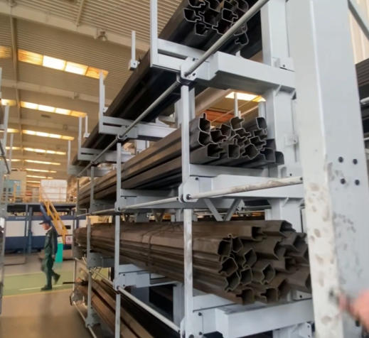 Heavy duty warehouse cantilever racking systems for Industrial Storage ...