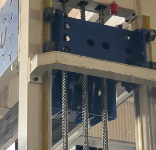 Intelligent Vertical Storage Solutions for Pipes, Tubes & Profiles